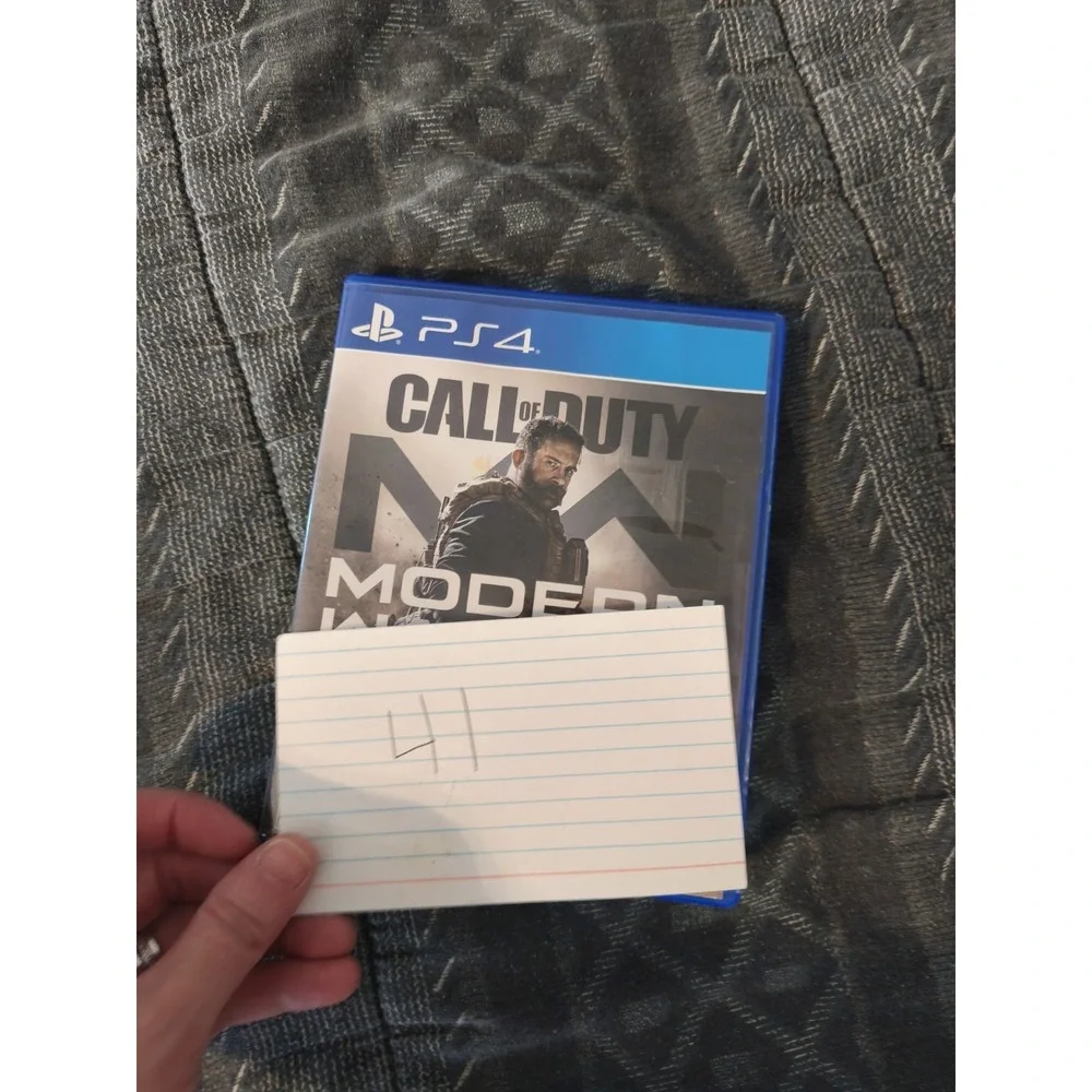 Call of Duty Modern‎ Warfare PS4 Complete CIB PlayStation 4 Activision